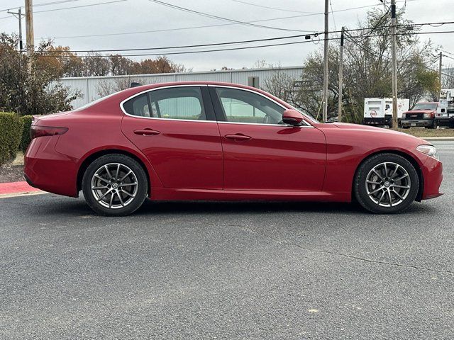 2020 Alfa Romeo Giulia Base