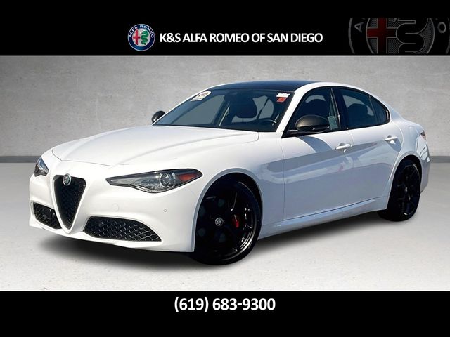 2020 Alfa Romeo Giulia Base