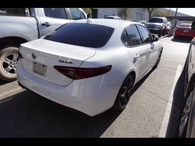 2020 Alfa Romeo Giulia Base