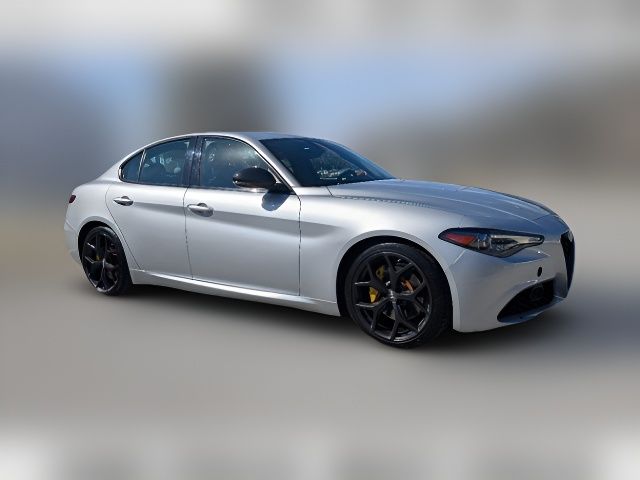 2020 Alfa Romeo Giulia Base