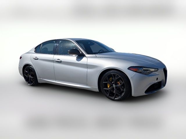 2020 Alfa Romeo Giulia Base