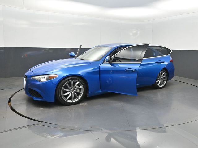 2020 Alfa Romeo Giulia Base
