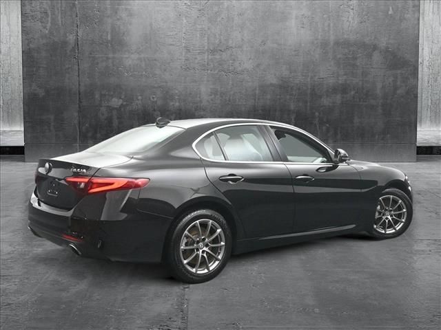 2020 Alfa Romeo Giulia Base