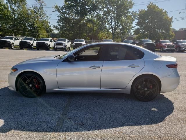 2020 Alfa Romeo Giulia Sport