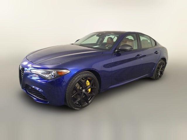 2020 Alfa Romeo Giulia Base