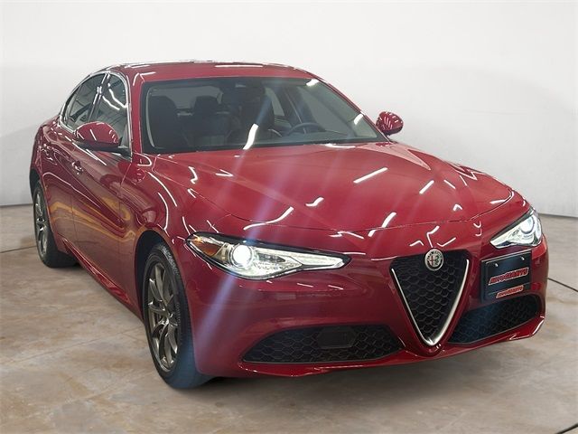 2020 Alfa Romeo Giulia Base