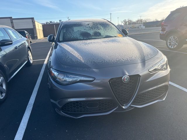 2020 Alfa Romeo Giulia Sport