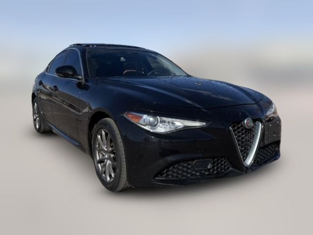 2020 Alfa Romeo Giulia Base