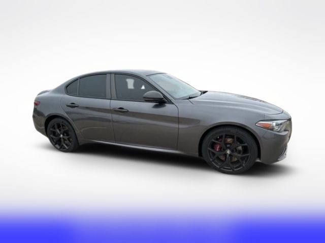 2020 Alfa Romeo Giulia Base