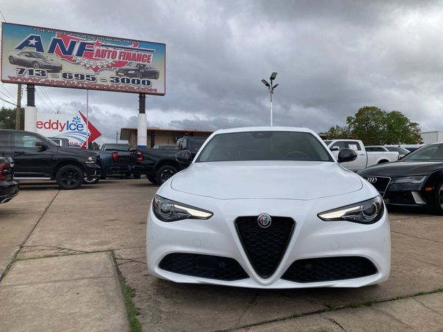 2020 Alfa Romeo Giulia Base