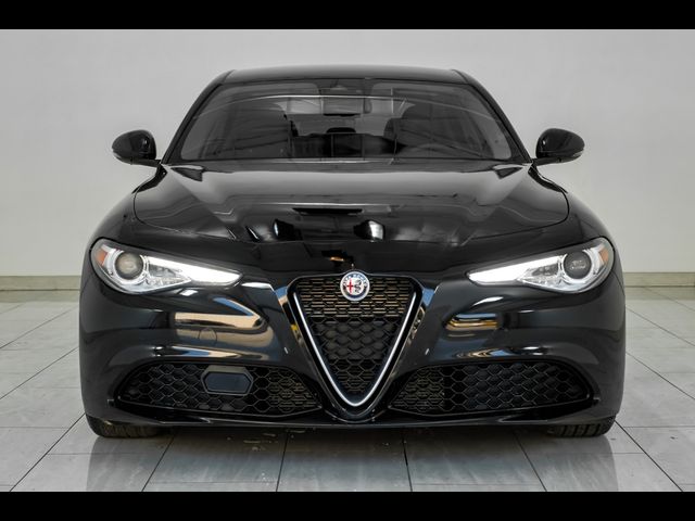 2020 Alfa Romeo Giulia Base