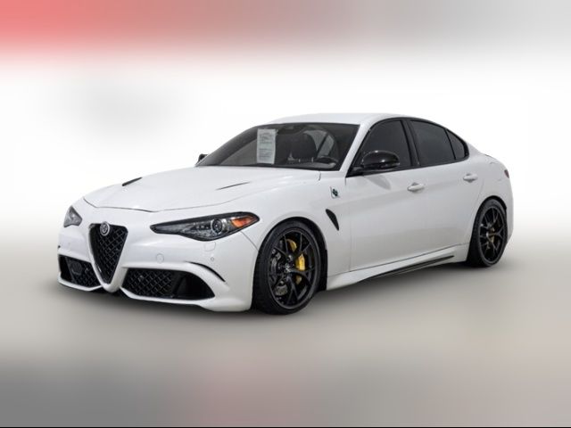 2020 Alfa Romeo Giulia Quadrifoglio