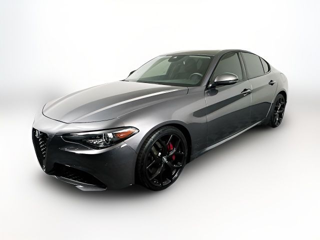 2020 Alfa Romeo Giulia Base