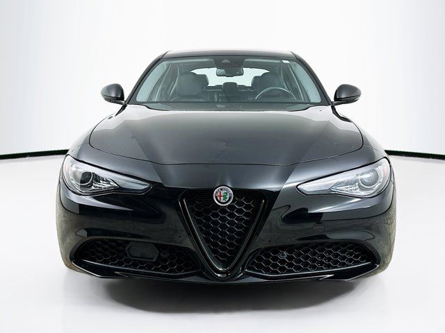 2020 Alfa Romeo Giulia Base