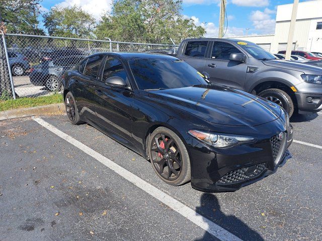 2020 Alfa Romeo Giulia Sport