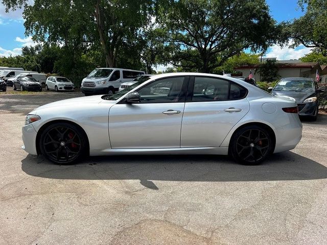 2020 Alfa Romeo Giulia Sport