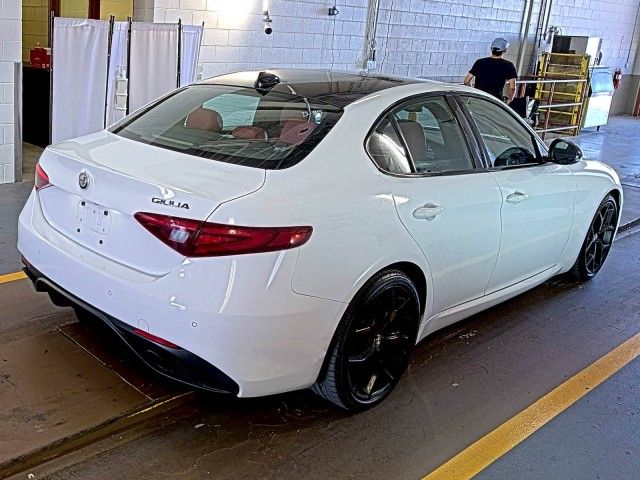 2020 Alfa Romeo Giulia Sport