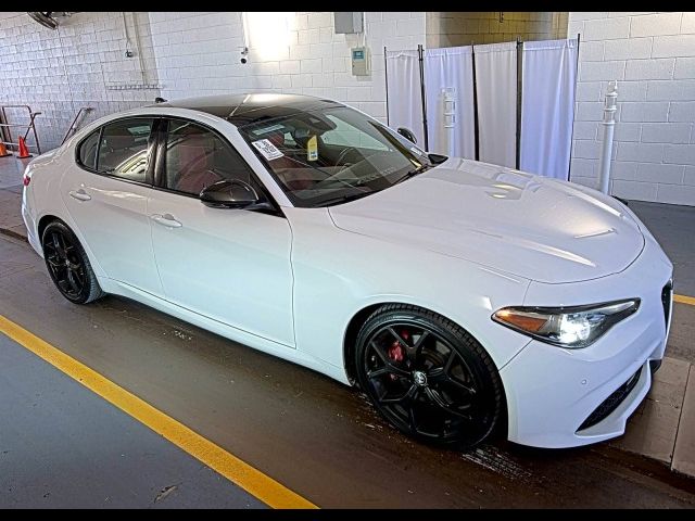 2020 Alfa Romeo Giulia Sport