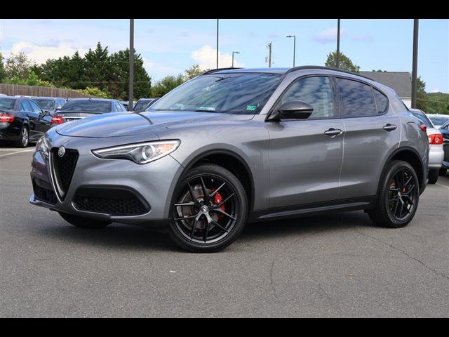 2020 Alfa Romeo Stelvio Base
