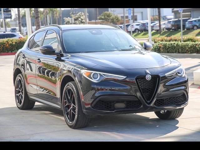 2020 Alfa Romeo Stelvio Base