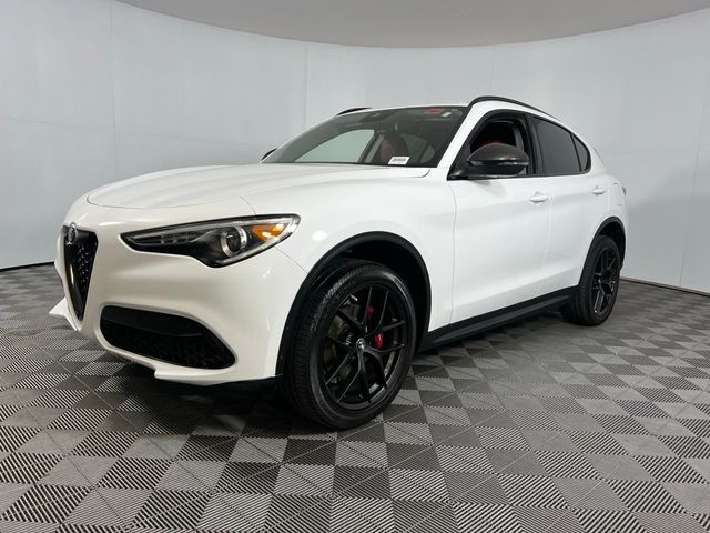 2020 Alfa Romeo Stelvio Base