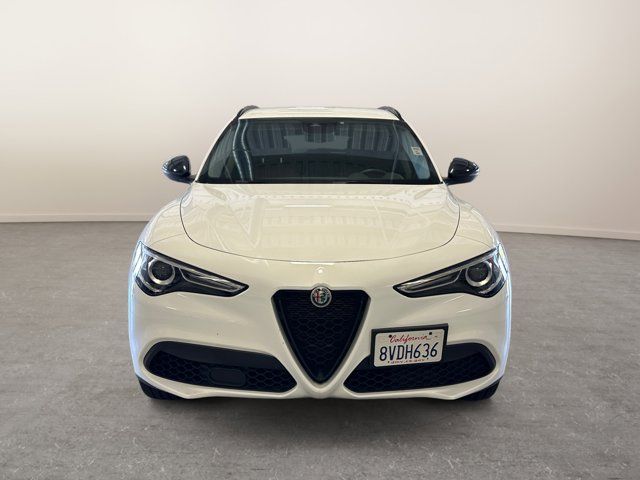 2020 Alfa Romeo Stelvio Base