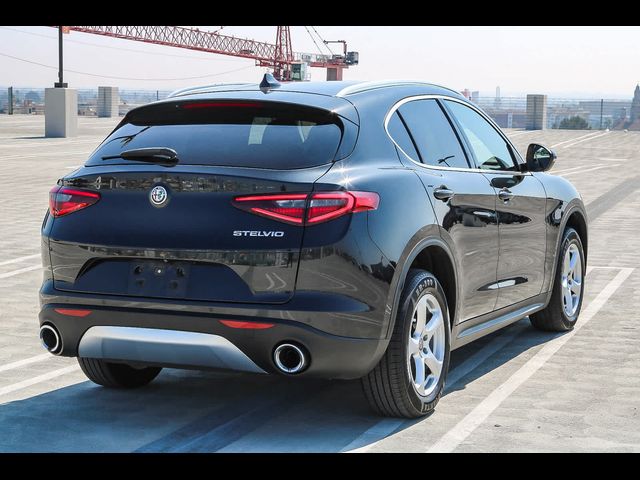 2020 Alfa Romeo Stelvio Base