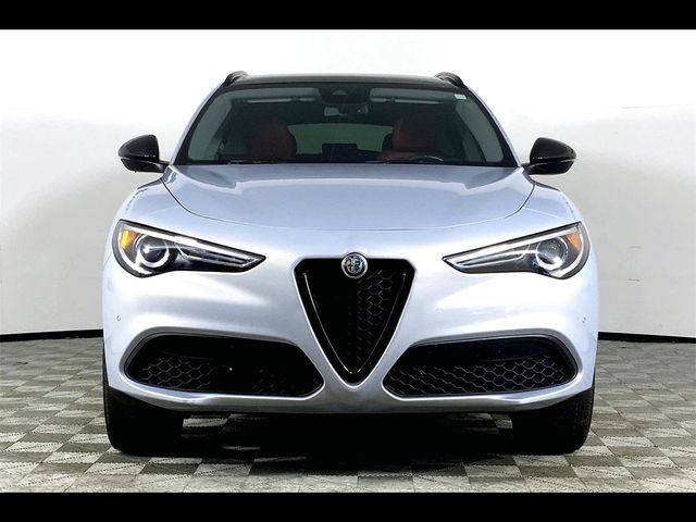 2020 Alfa Romeo Stelvio Base