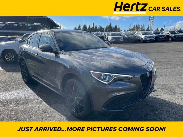 2020 Alfa Romeo Stelvio Base