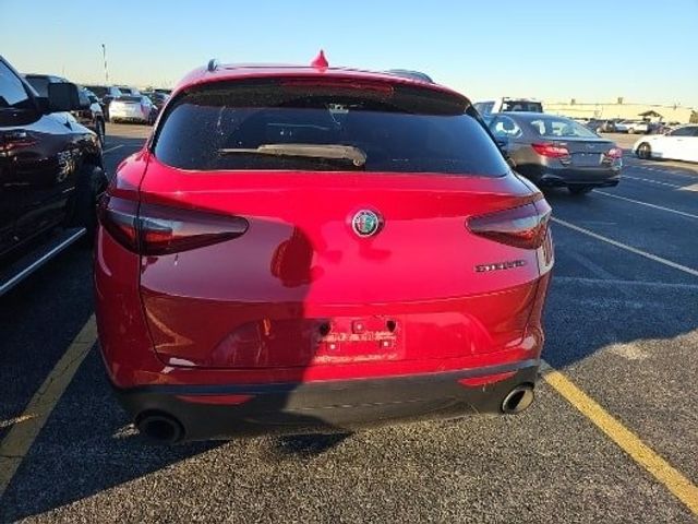 2020 Alfa Romeo Stelvio Base