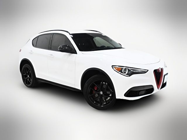 2020 Alfa Romeo Stelvio Base