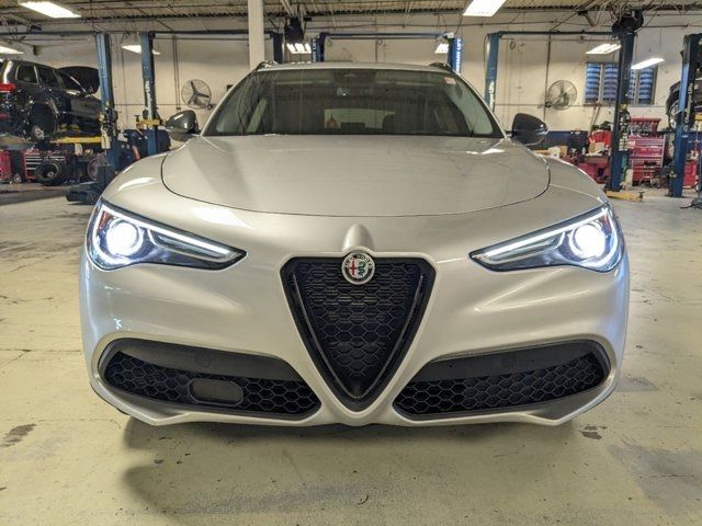 2020 Alfa Romeo Stelvio Base