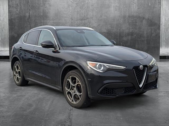 2020 Alfa Romeo Stelvio Base