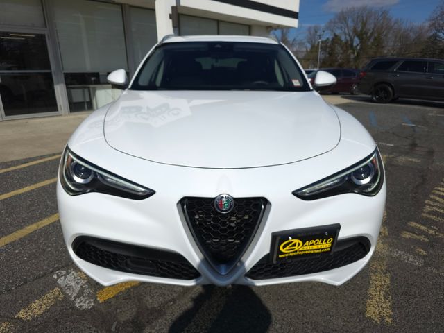 2020 Alfa Romeo Stelvio Base