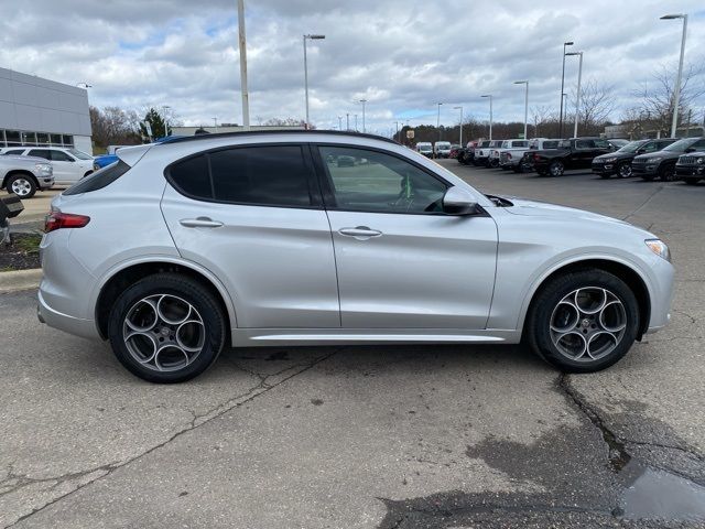 2020 Alfa Romeo Stelvio Sport