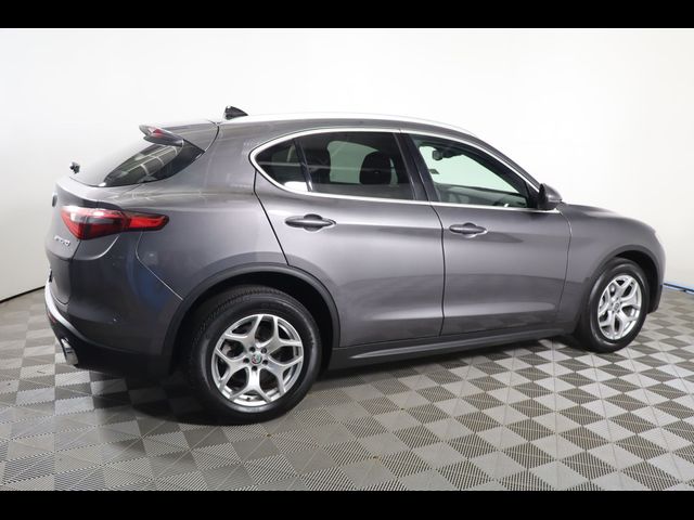 2020 Alfa Romeo Stelvio Base