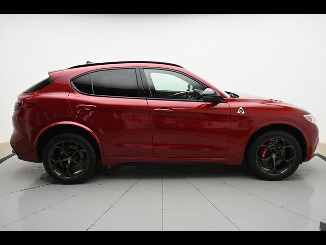 2020 Alfa Romeo Stelvio Quadrifoglio