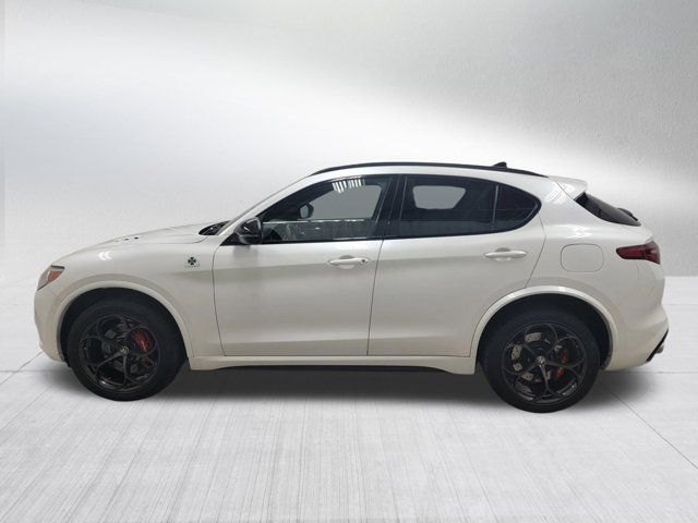 2020 Alfa Romeo Stelvio Quadrifoglio