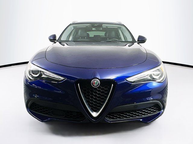 2020 Alfa Romeo Stelvio Base