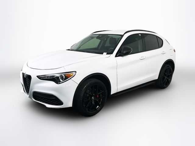 2020 Alfa Romeo Stelvio Base