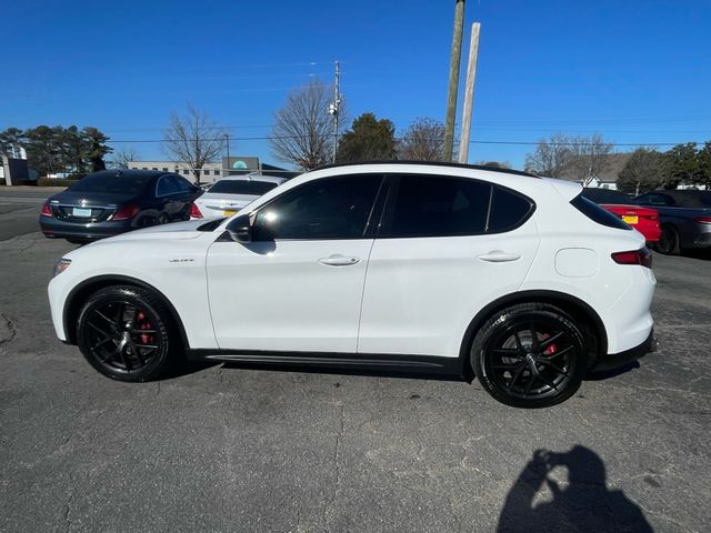 2020 Alfa Romeo Stelvio Base