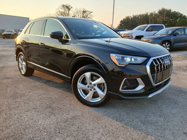 2020 Audi Q3 Premium