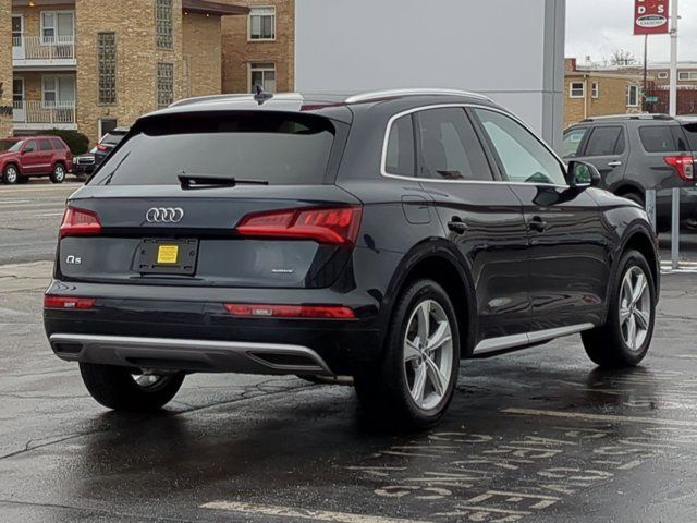 2020 Audi Q5 Titanium Premium