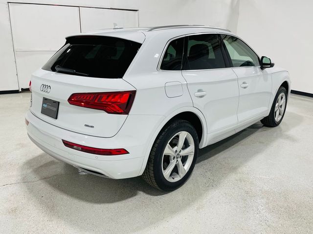 2020 Audi Q5 Titanium Premium