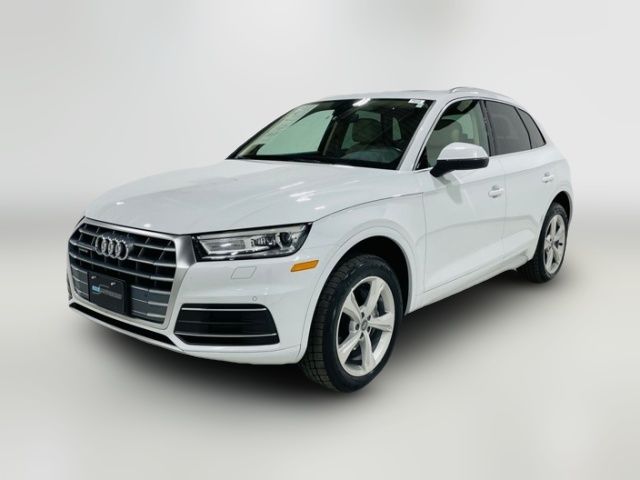 2020 Audi Q5 Titanium Premium