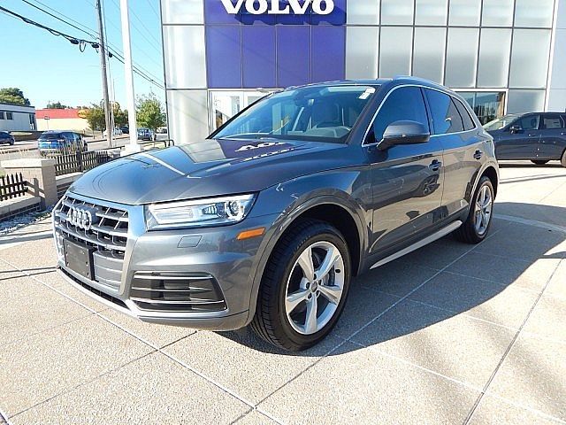 2020 Audi Q5 Titanium Premium