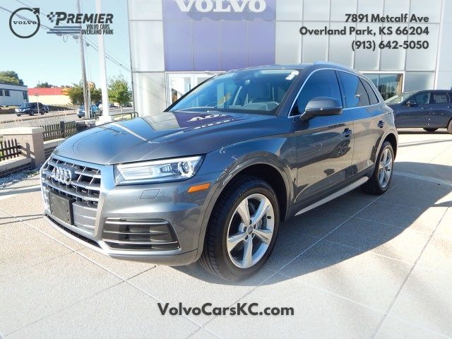 2020 Audi Q5 Titanium Premium