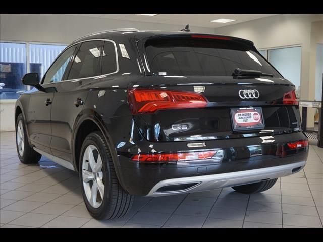 2020 Audi Q5 Titanium Premium