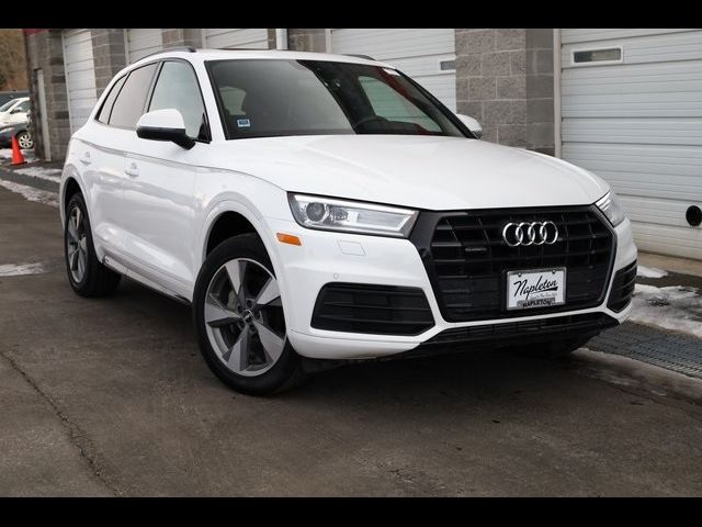 2020 Audi Q5 Titanium Premium