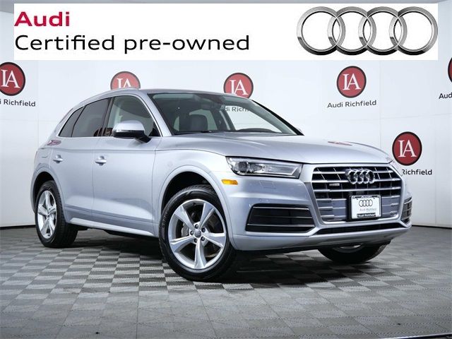 2020 Audi Q5 Titanium Premium